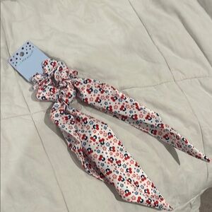 Target Red and Blue Hair Accessory Elegant Floral Design